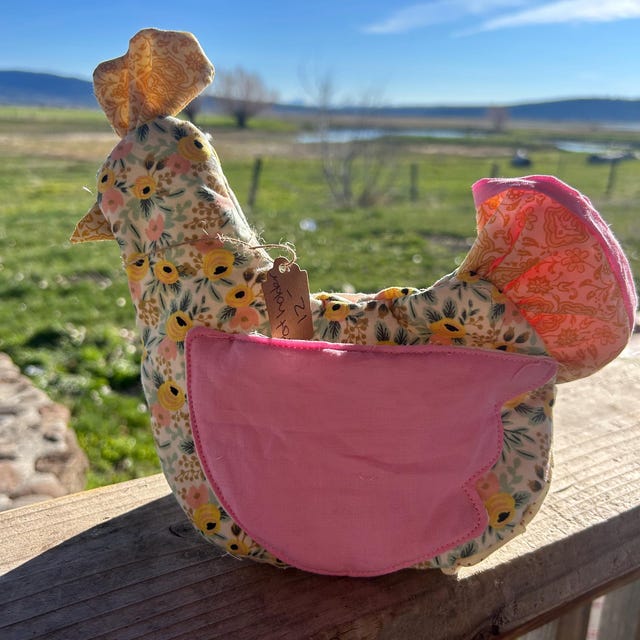 Chicken Oven Mitt Sewing Pattern PDF - Libby the Ruffle Tail Chicken Potholder Pattern