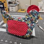 Original Henrietta Chicken Oven Mitt Sewing Pattern PDF - Beginner Quilted Potholder
