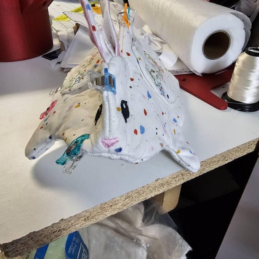 Betsy Bunny Oven Mitt Pattern PDF | Quilted Kitchen Decor